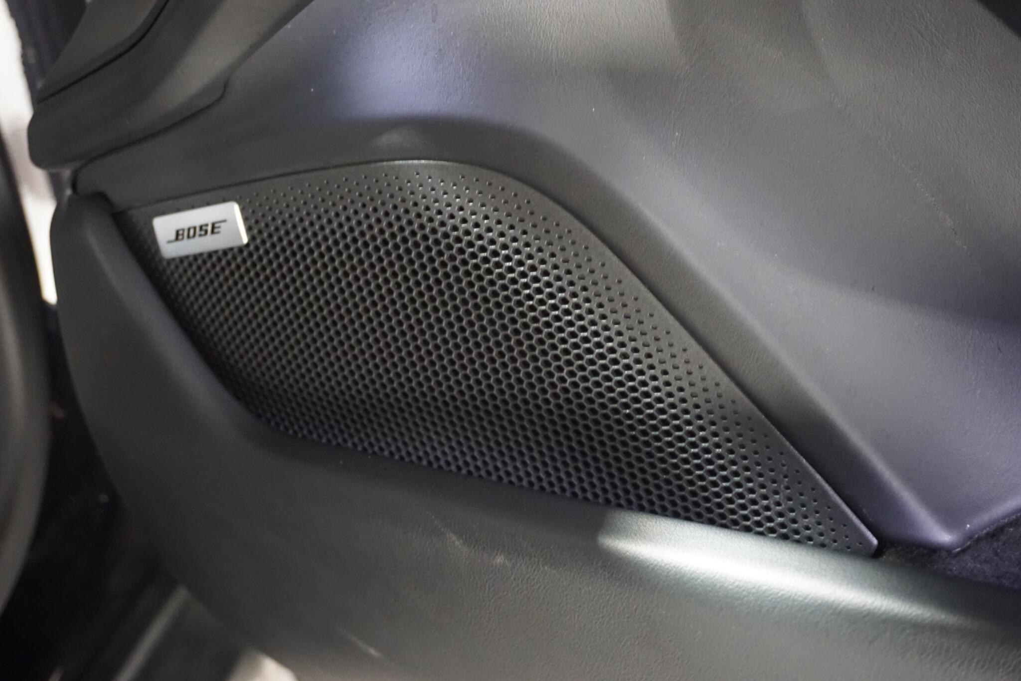 Porsche Taycan Performance Plus 93.4kWh Turbo Saloon 4dr Electric Auto 4WD (680 ps)